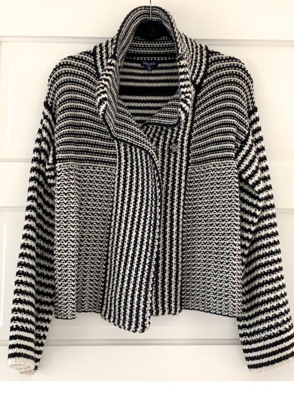 Splendid Anthropologie wool blend  cardigan in black & white pattern.